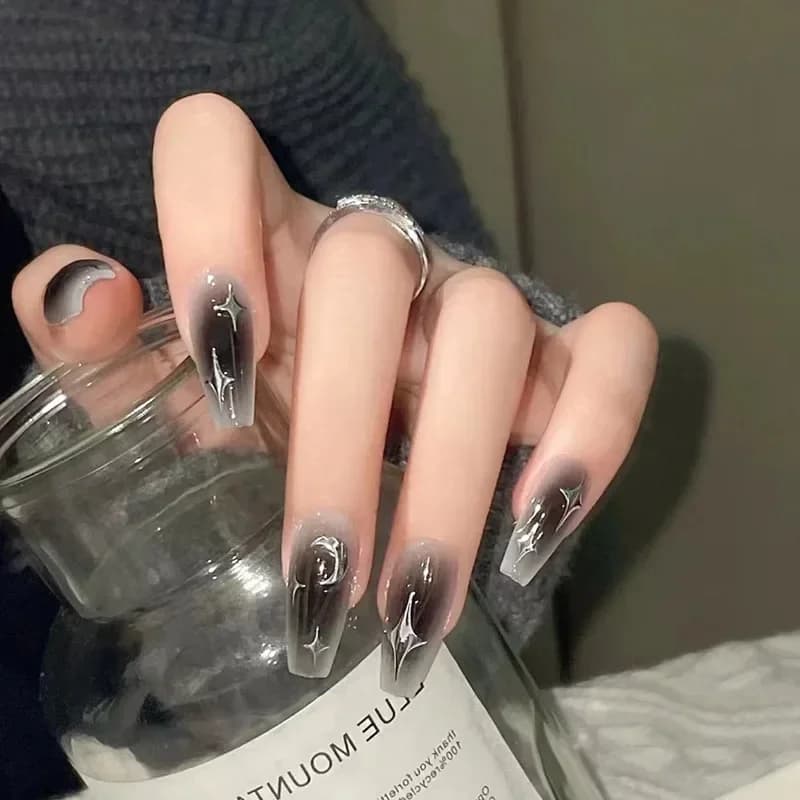 24pcs Y2k Star Press On Nails Gradient Black di media lunghezza Coffin False Nail Tips copertura completa Moon Designs unghie finte per ragazze Cool