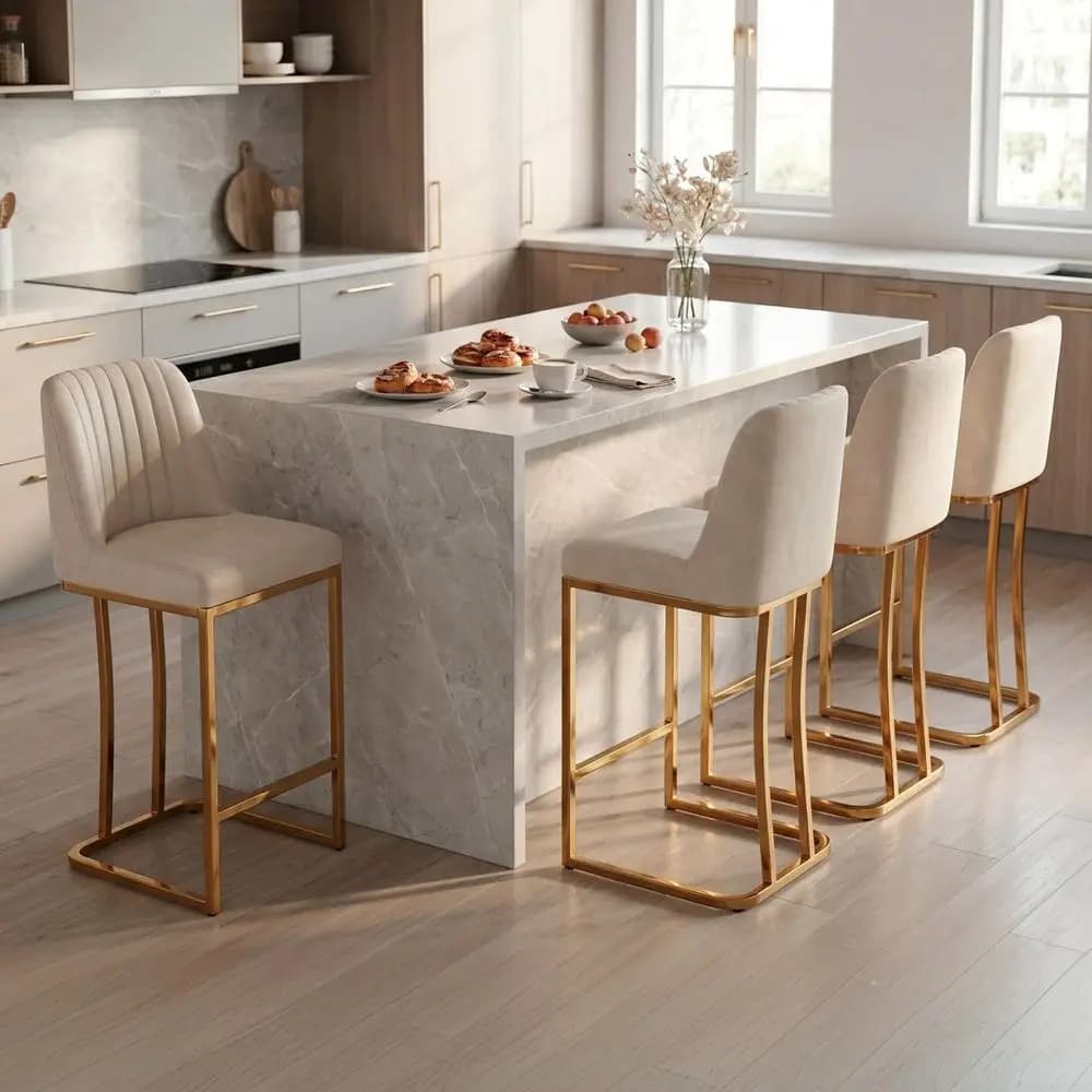 Set di 4 sgabelli da bar alti, sgabelli da bar beige con schienale e struttura in metallo dorato, sgabelli da bar moderni con poggiapiedi, holst