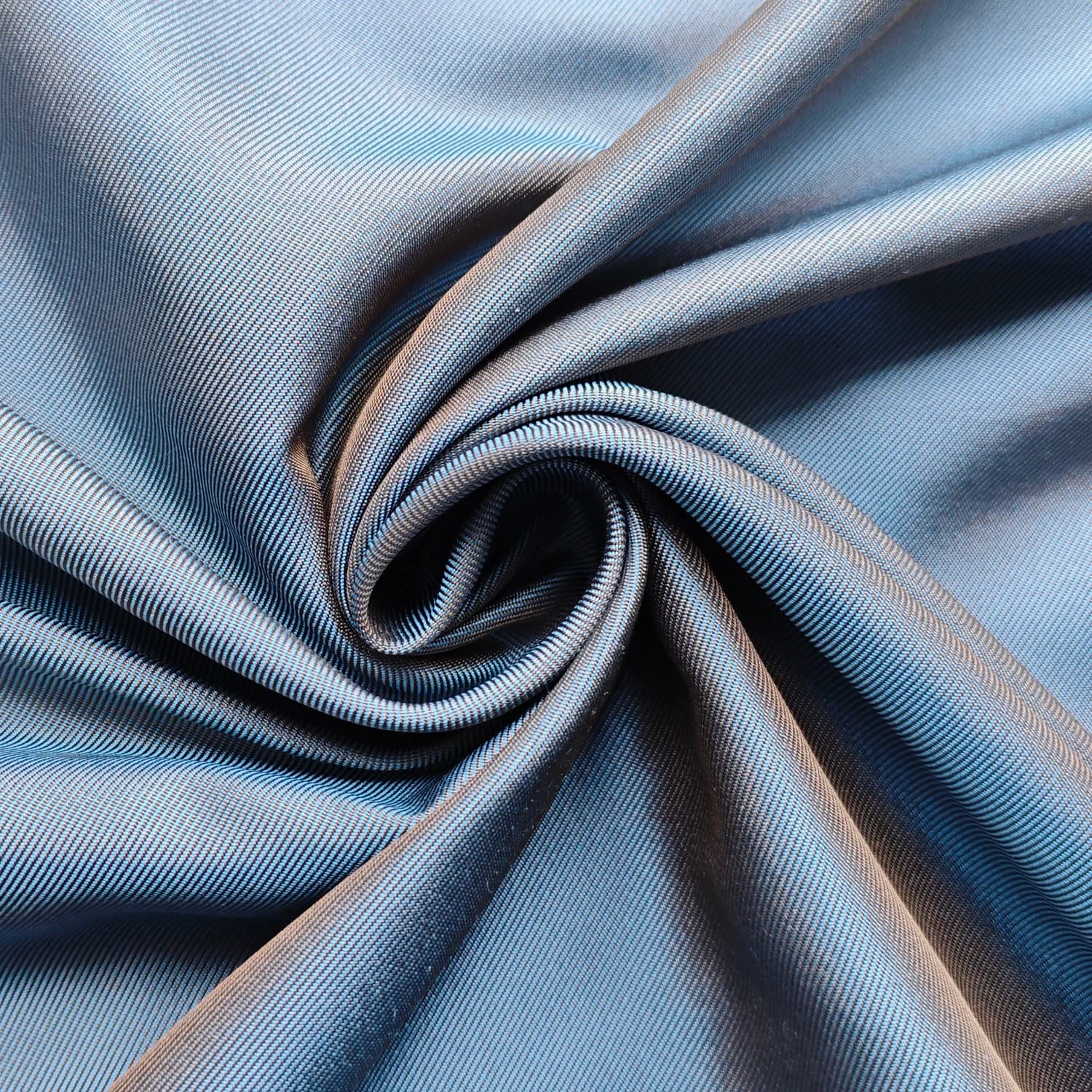 Tessuto di seta pesante a 2 toni tinto in filo 56 '' largo 29 Momme Materiale in twill di seta naturale per abito da sposa Abito Trench Coat