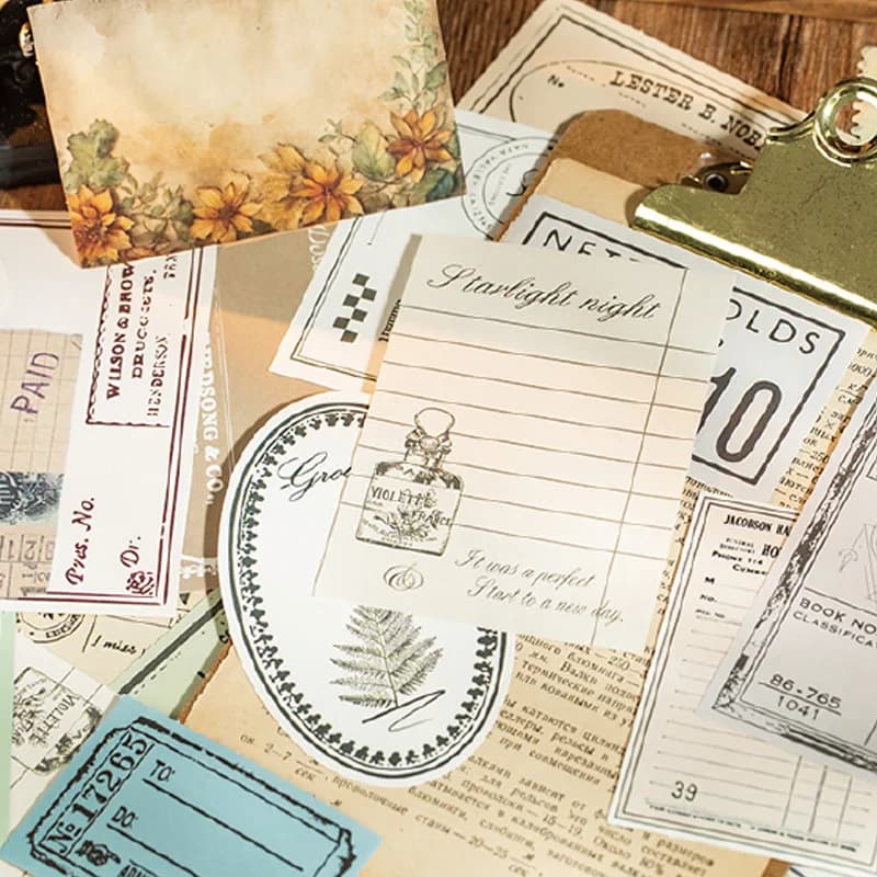 Mr. Paper Memories Confezione di materiali retrò leggeri da 200 fogli, 4 tipi di foglietti adesivi, documenti di testo, carta ecologica