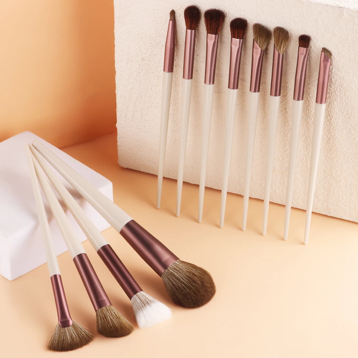 Set Professionale di 12 Pennelli per Trucco, Strumenti di Bellezza Multifunzionali - Combo di Pennelli per Cipria, Blush, Ombretto e Dettagli