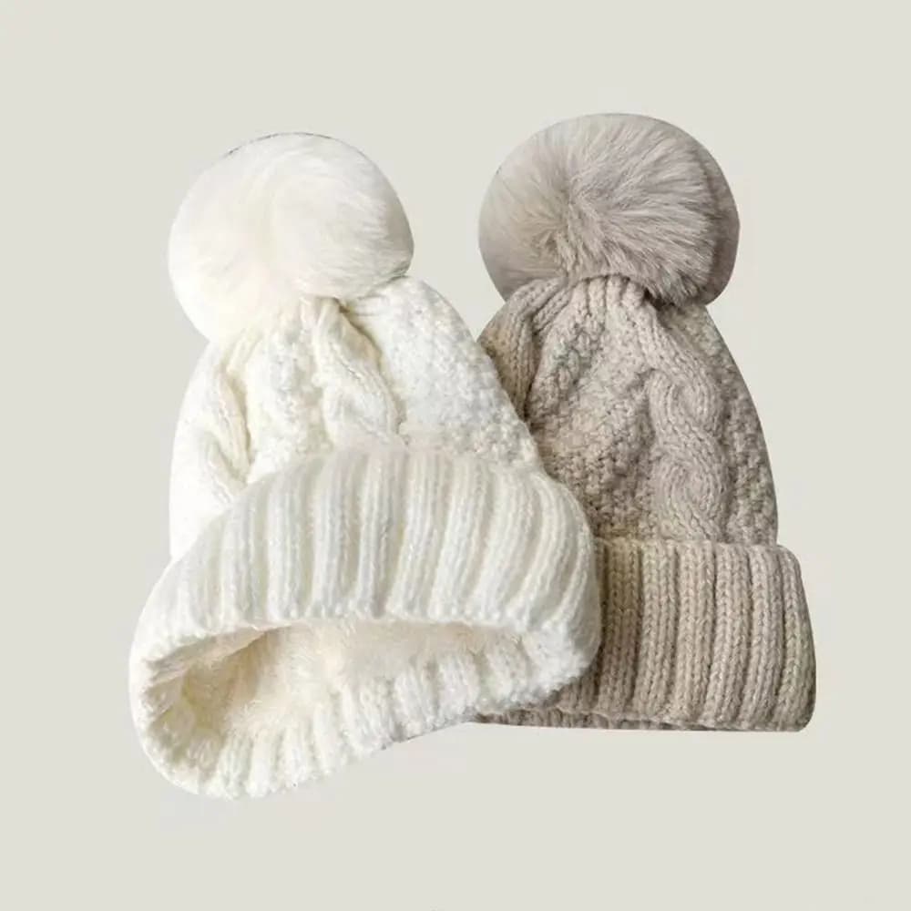 Cappello invernale ispessito alla moda Protezione per le orecchie Berretto lavorato a maglia in peluche Mantieni caldi cappelli a cuffia elastici per uomo donna