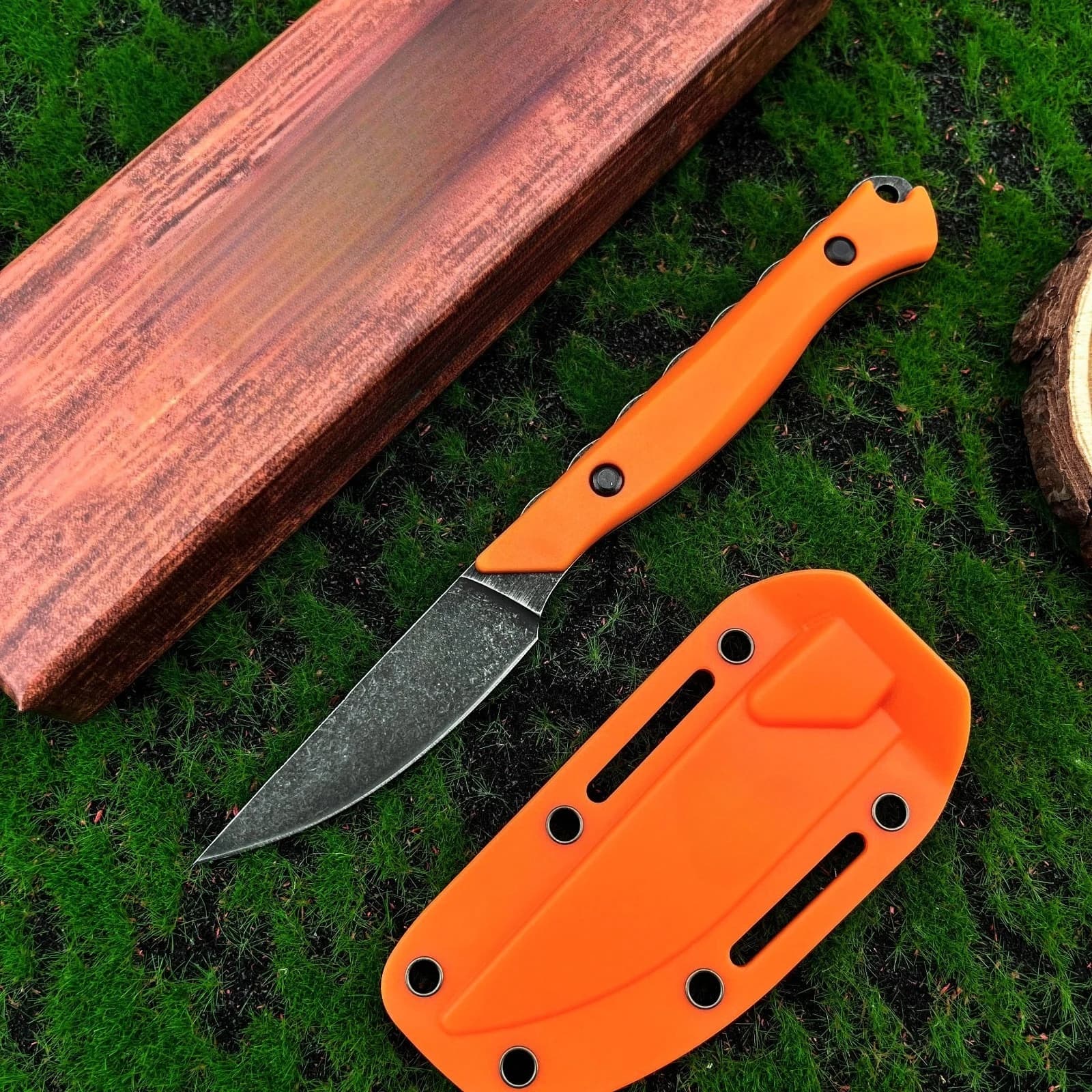 Coltello da Escursionismo 15700 Wilderness Adventure, Coltello Dritto Pratico per Campeggio e Escursioni nella Giungla, Attrezzatura per Uso Quotidiano