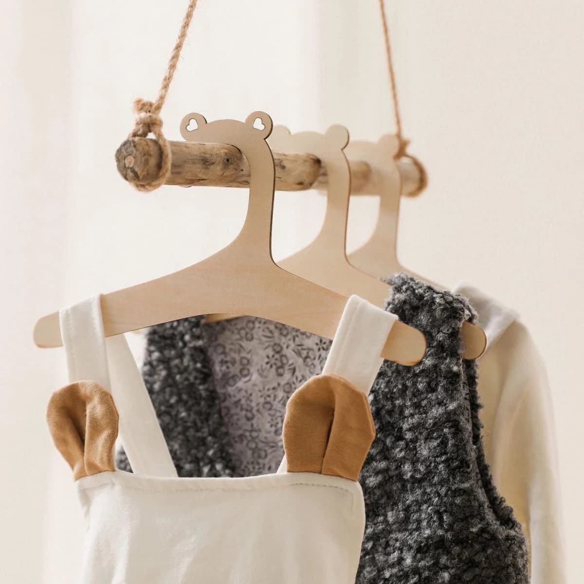 5/10pcs Cartoon Rabbit Ear Clothes Hanger For Children Heart Wooden Drying Rack Creative Home Storage Rack