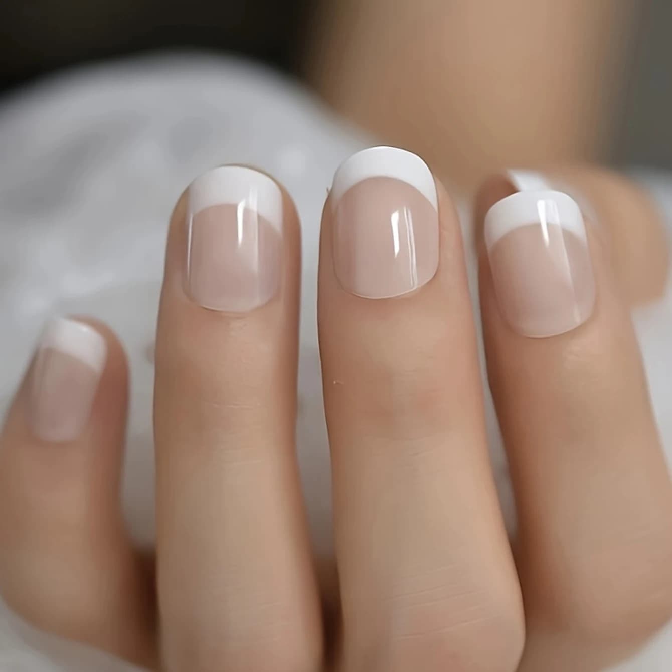 24 pieces of short square nails with french white edge, set of whitening nail art with detachable fake nails for festivals, date and daily clothing