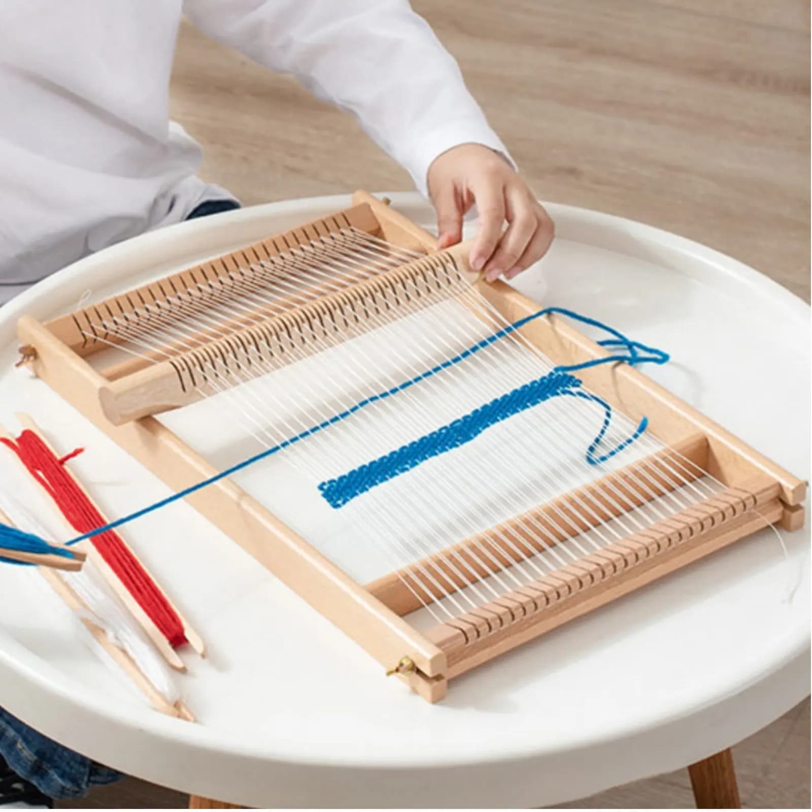 DIY Yarn Weaving Machine Relaxing Hobby DIY Hand Weaving Loom Beginner Lap Loom Improves Hands-on Skills Arts and Crafts Supply