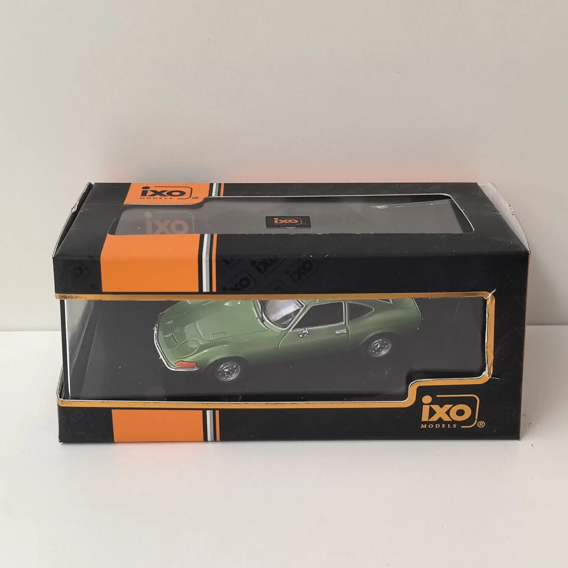 Modellino Auto in Metallo Pressofuso IXO Scala 1:43 OPEL GT 1969 33