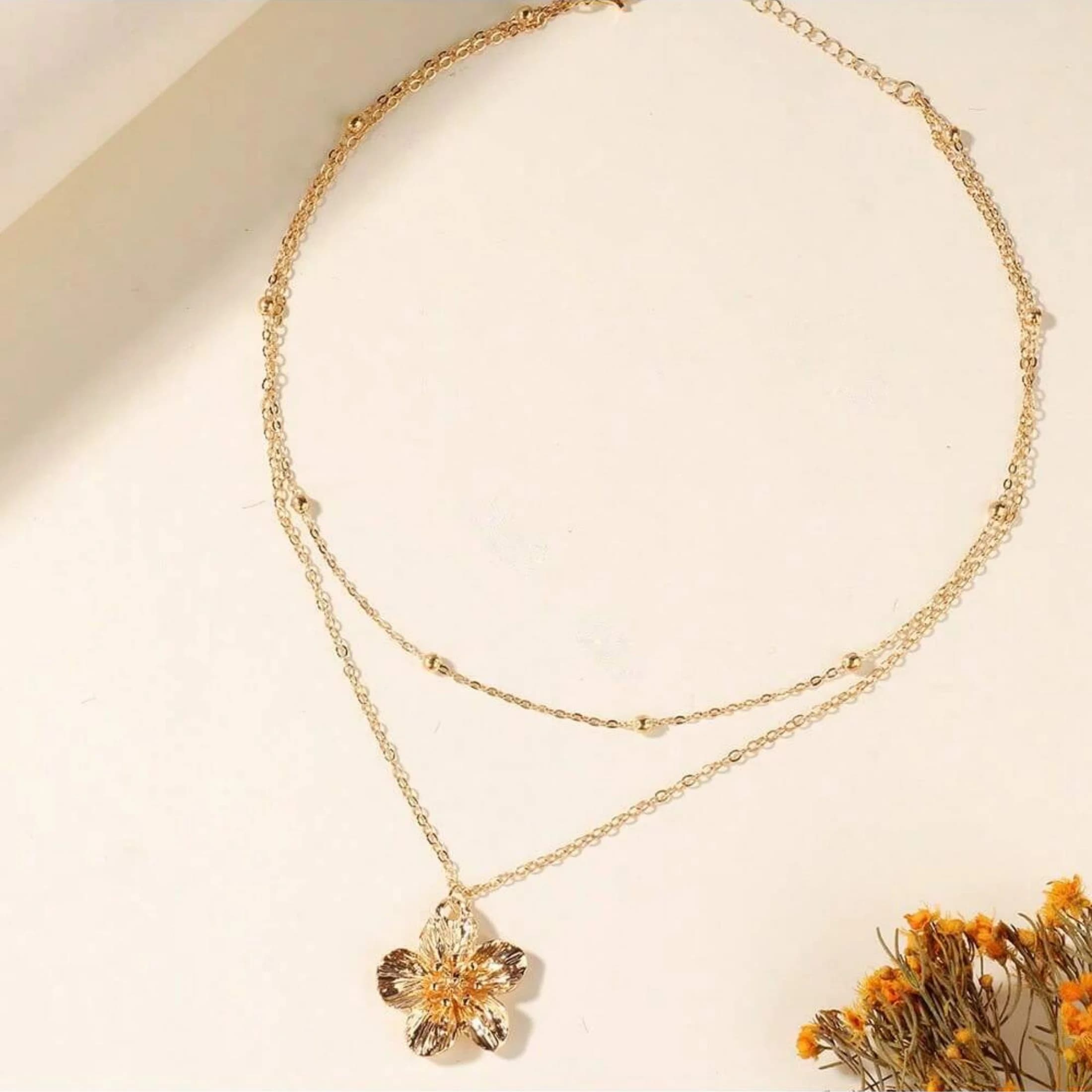 1 paio di eleganti collane a catena a strati dorati – Ciondolo a forma di fiore regolabile per tutti i giorni/fieste/matrimoni