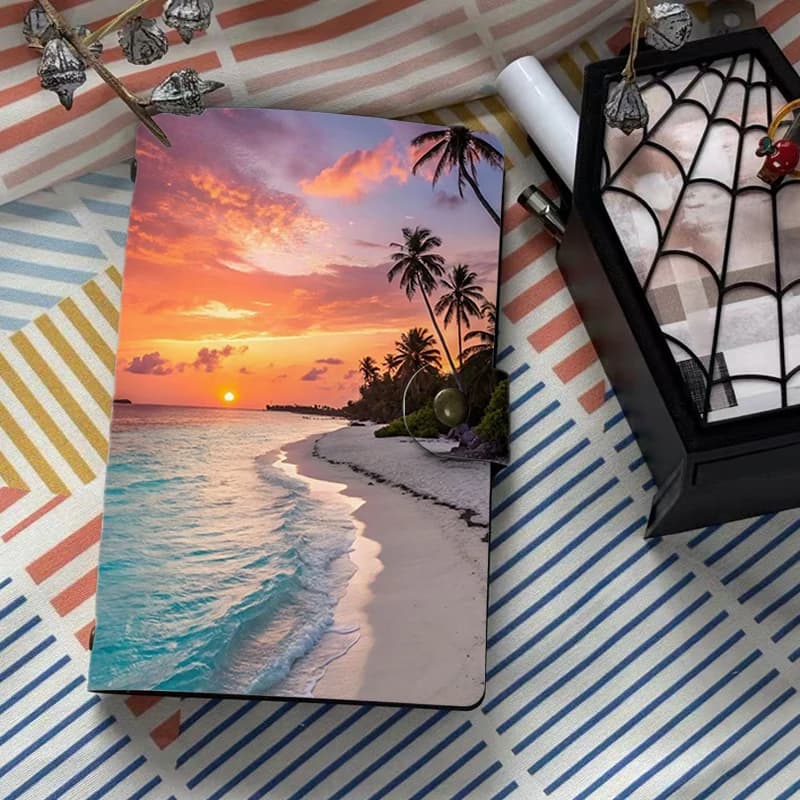 Quaderno Vintage con Scenari di Tramonto Oceanico e Spiaggia, Formato A6, Copertina in PU con Stampa di Palme, Diario Planner con Bottone in Metallo per Uso Quotidiano e Studenti