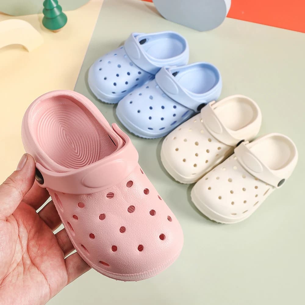 Ciabatte Estive alla Moda per Bambini e Bambine, Sandali da Spiaggia in EVA, Scarpe da Giardino Morbide, Pantofole da Esterno per Bambini, Infradito