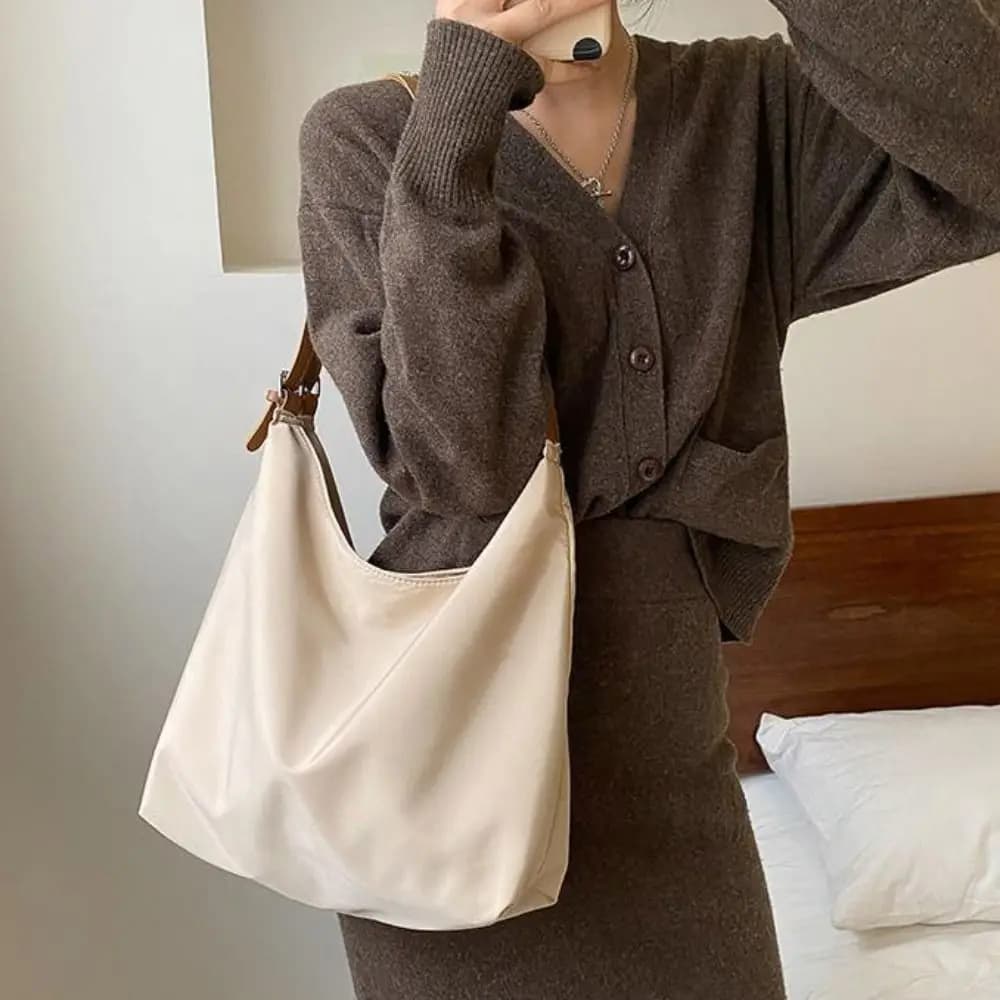 Portable Large Capacity Pillow Shoulder Bag Pillow Bag Solid Color PU Dumpling Bag Mommy Bag Korean Style Tote Bag Travel