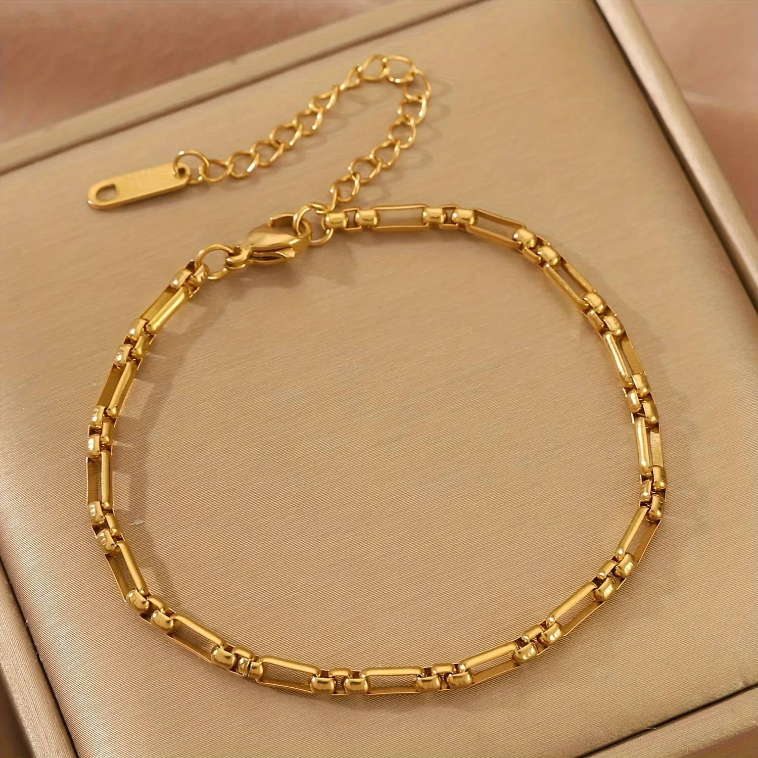 1 bracciale regolabile in acciaio inossidabile dorato dal design semplice, ideale per regali o accessori casual mmv