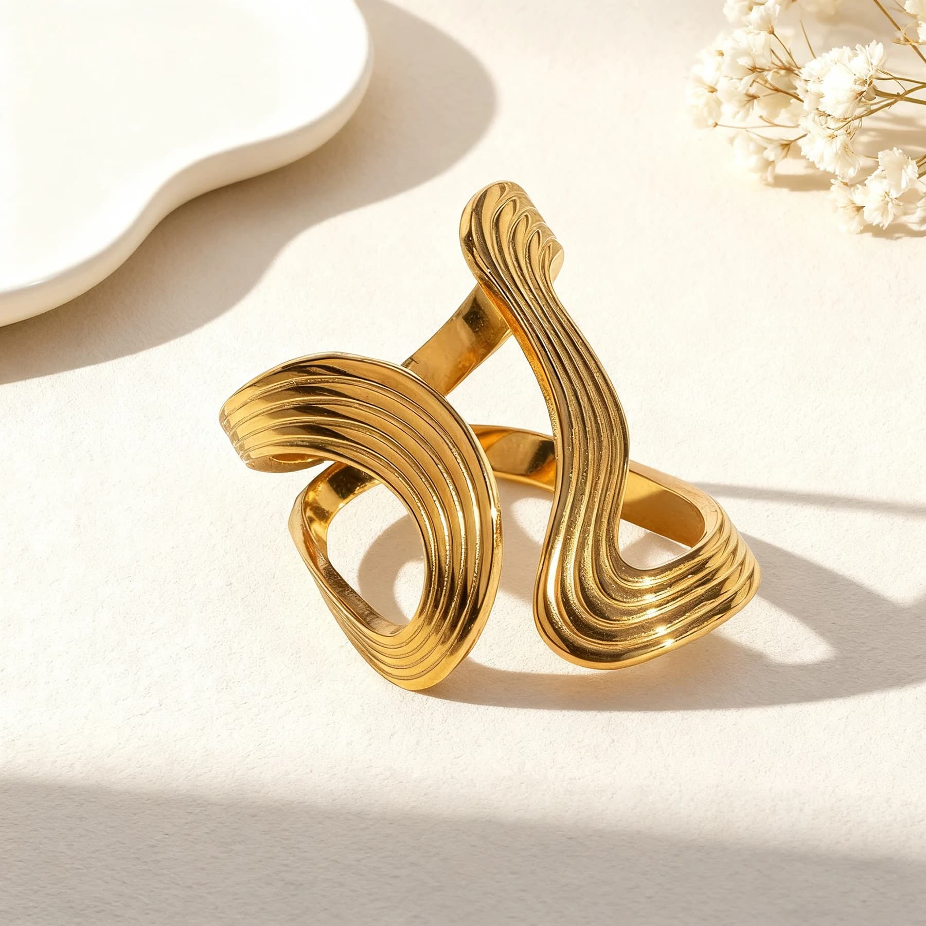 Anelli aperti in acciaio inossidabile per donna Anello da dito con design cavo a onda irregolare Regali per feste di gioielli impermeabili creativi alla moda