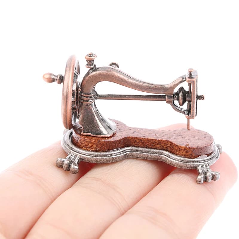 1 pezzo di macchina da cucire in miniatura per casa delle bambole modello 1:12 mini mobili su misura giocattolo accessori per la decorazione della casa delle bambole