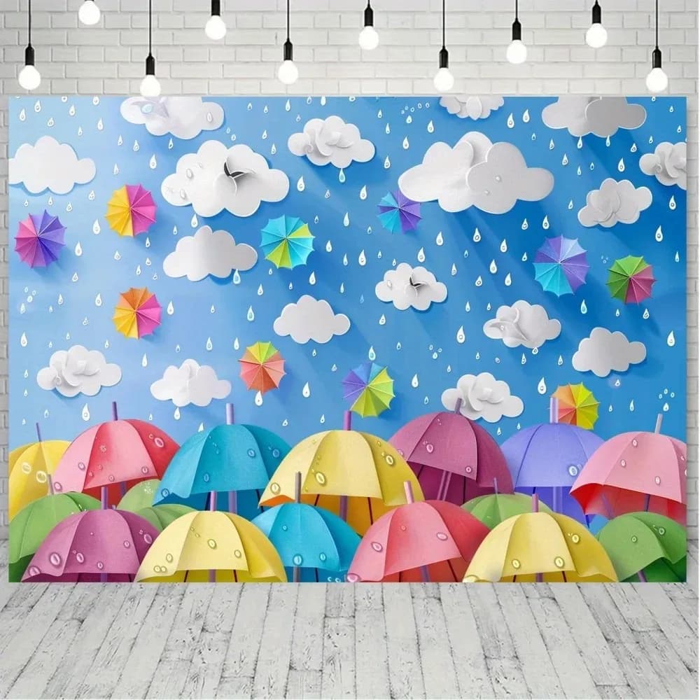 Cielo azzurro, nuvole bianche, gocce di pioggia, sfondo con banner a tema ombrello, sfondo fotografico per decorazioni per feste di compleanno per bambini
