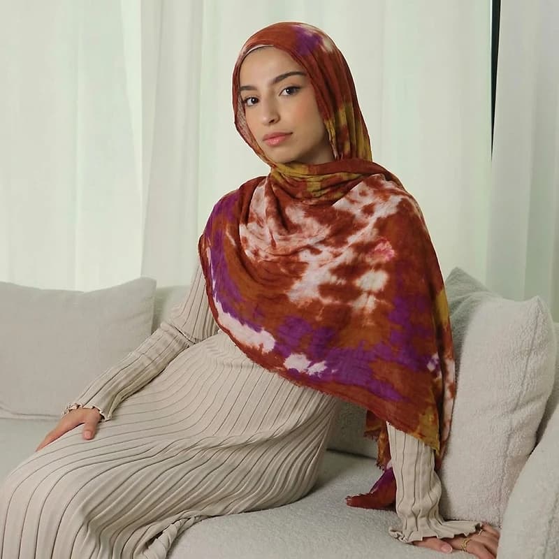 Hijab Muslim Women's Fashion, Scarf with Floral Printing in Watercolor for Ramadan, Soft and Breathable, Islamic Turban