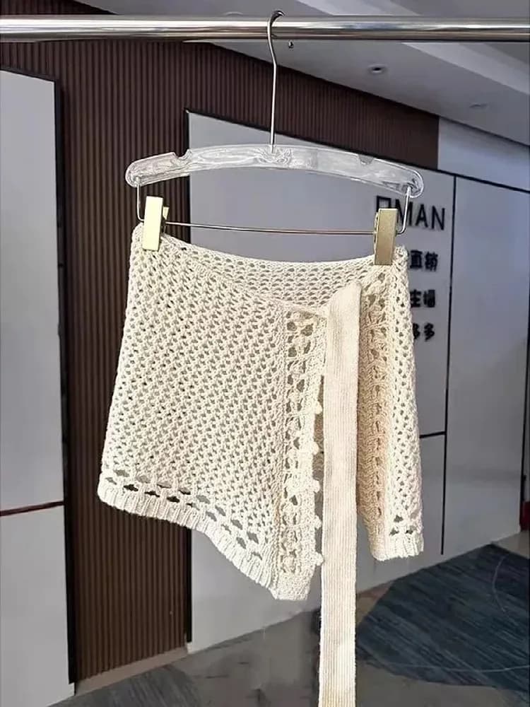 Large Size Women's Korean Style Winter New Hollow out Belted Knitted Skirt Curtain Short Skirt Apron Gentle Temperament