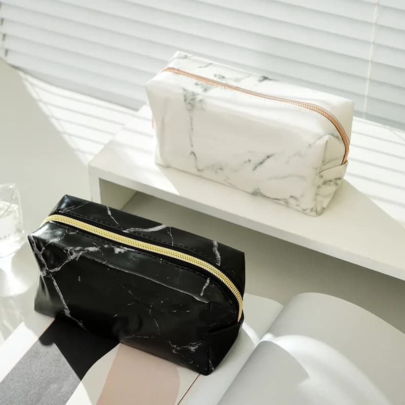 Astuccio per matite in pelle PU di grande capacità in marmo Astuccio per cancelleria Scatola portaoggetti Astuccio per matite con cerniera Materiale scolastico per studenti