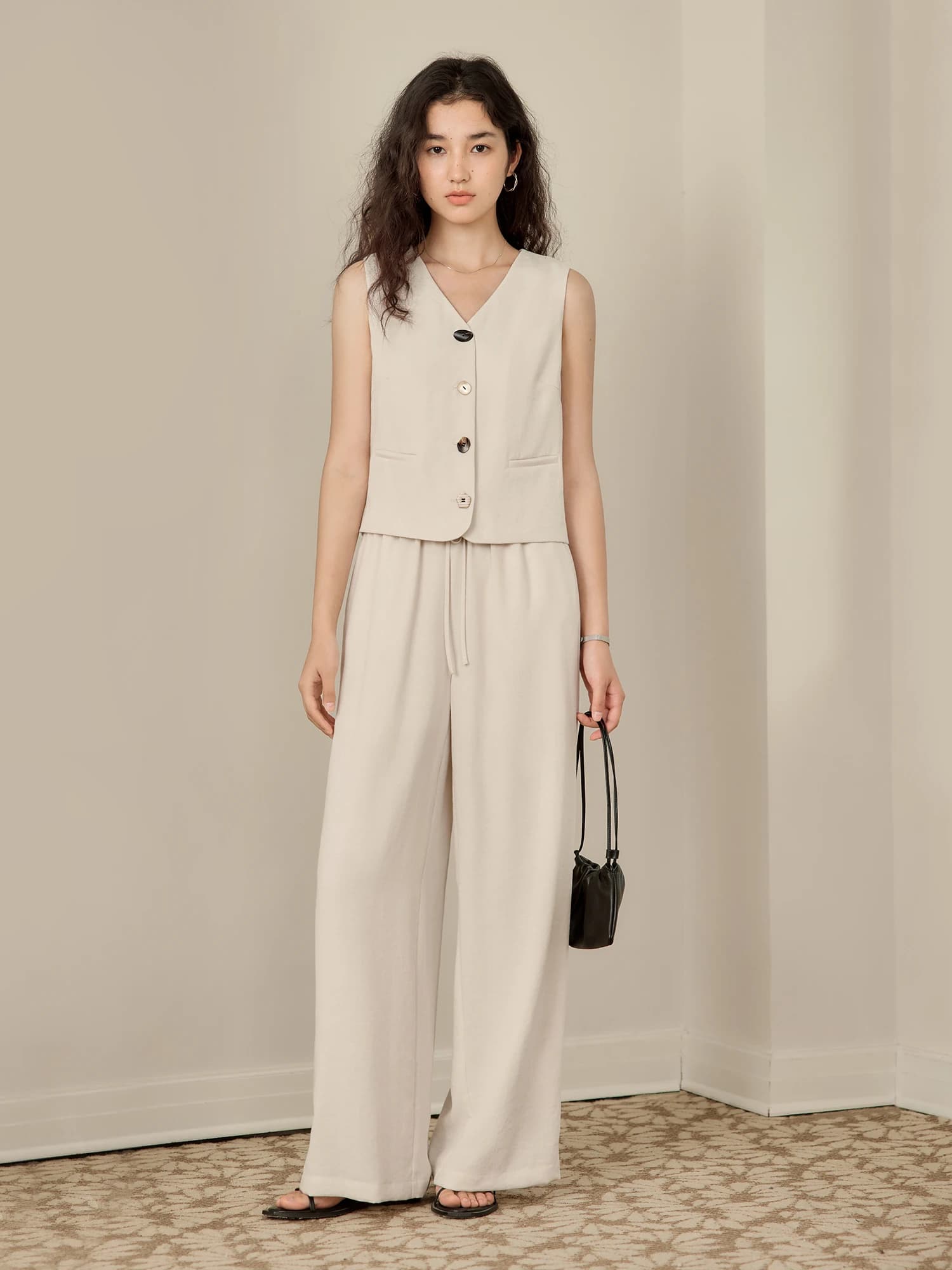 ZIQIAO Old Money Style Vest Pantaloni a gamba larga Set Donna 2025 Estate Nuovo Temperamento High-end Abiti a due pezzi 25ZQ92278 + 25ZQ92272