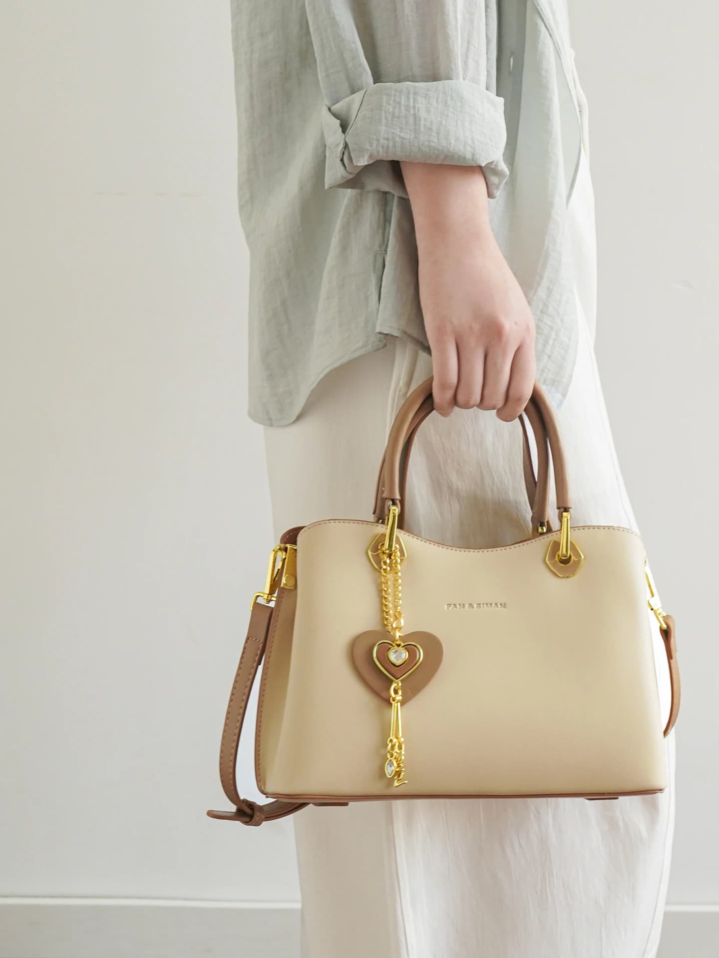 Elegant Women's Tote Bag 2026 New Simple Atmosphere Mom Handbag Crossbody Bag Middle-aged High-grade Sensation Commuter Style
