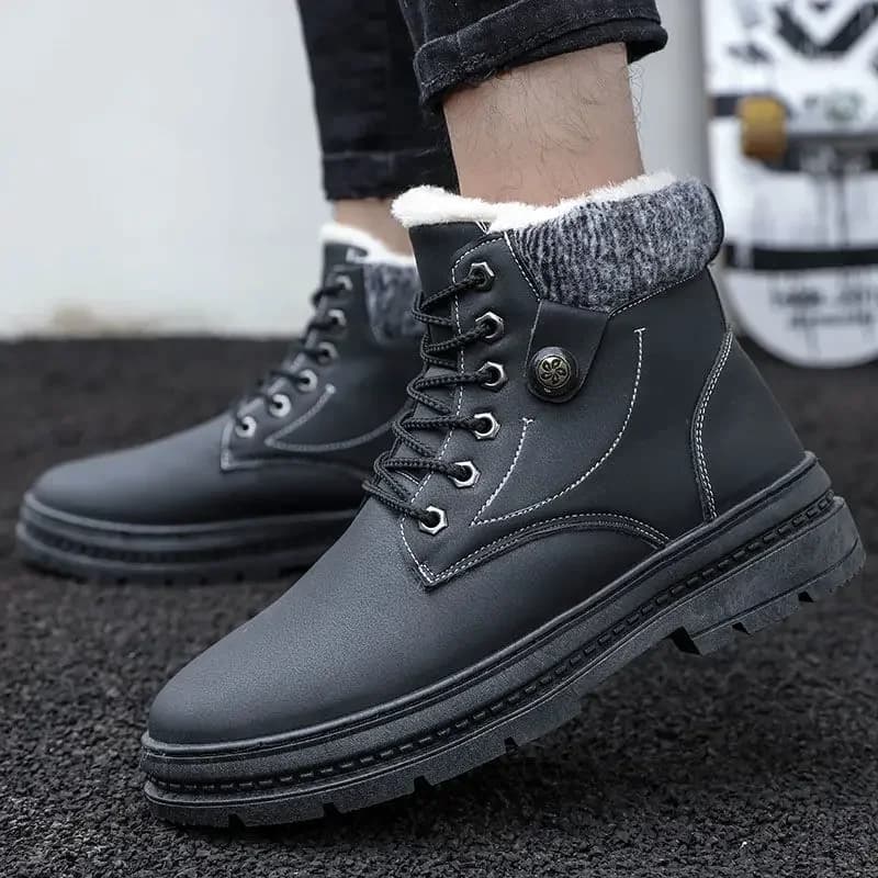 Stivali da neve caldi invernali da uomo Stivali da lavoro ispessiti foderati in pile Scarpe da uomo in cotone stile casual coreano antiscivolo impermeabili