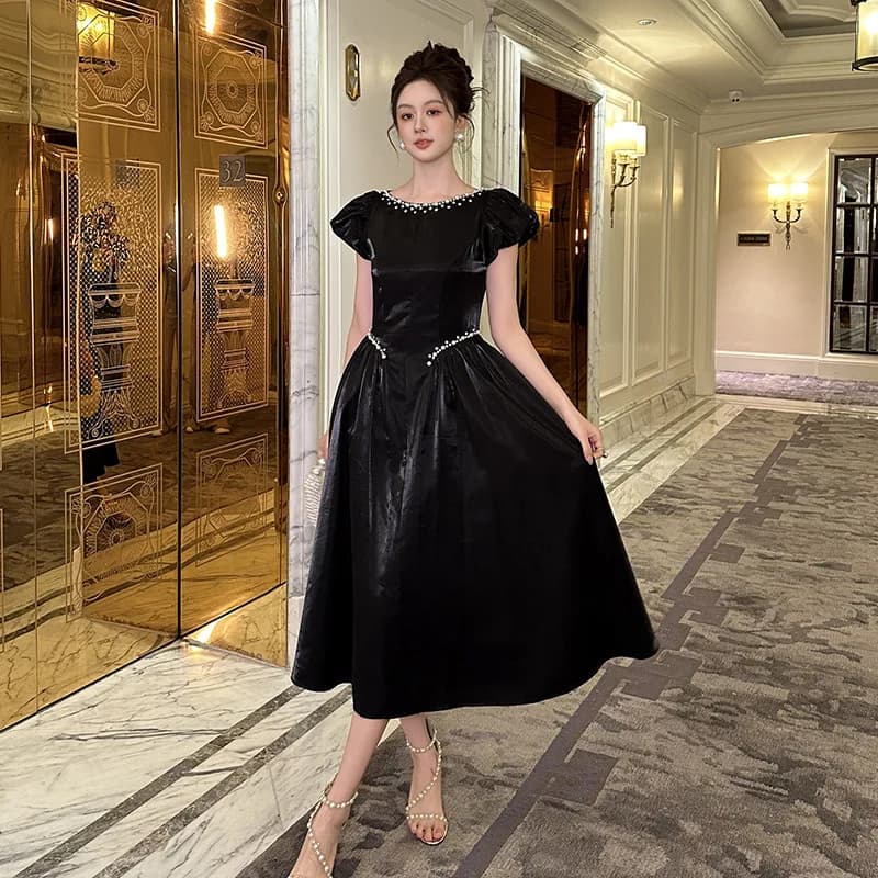 Abito da sera per banchetti, gonna, nuova collezione estiva 2026, abbigliamento femminile, vestito nero con diamanti incastonati in vita e pendolo, modello 45153