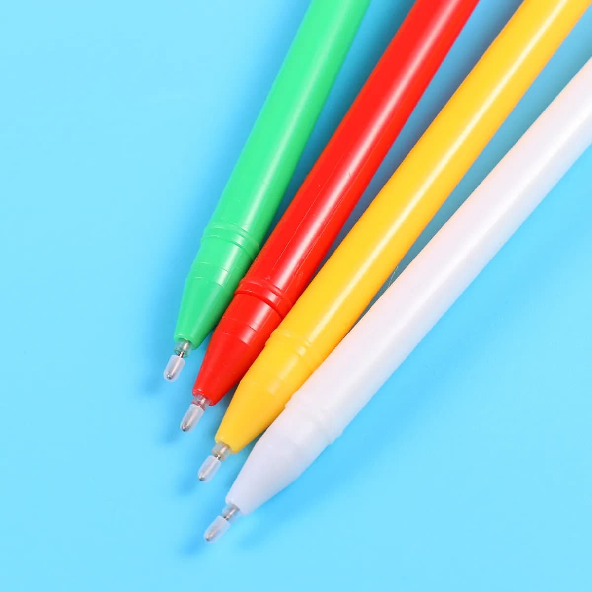 24 penne gel natalizie, penne per scrivere con simpatici cartoni animati, articoli di cancelleria, regalo di Natale, punta fine per studenti, uso scolastico