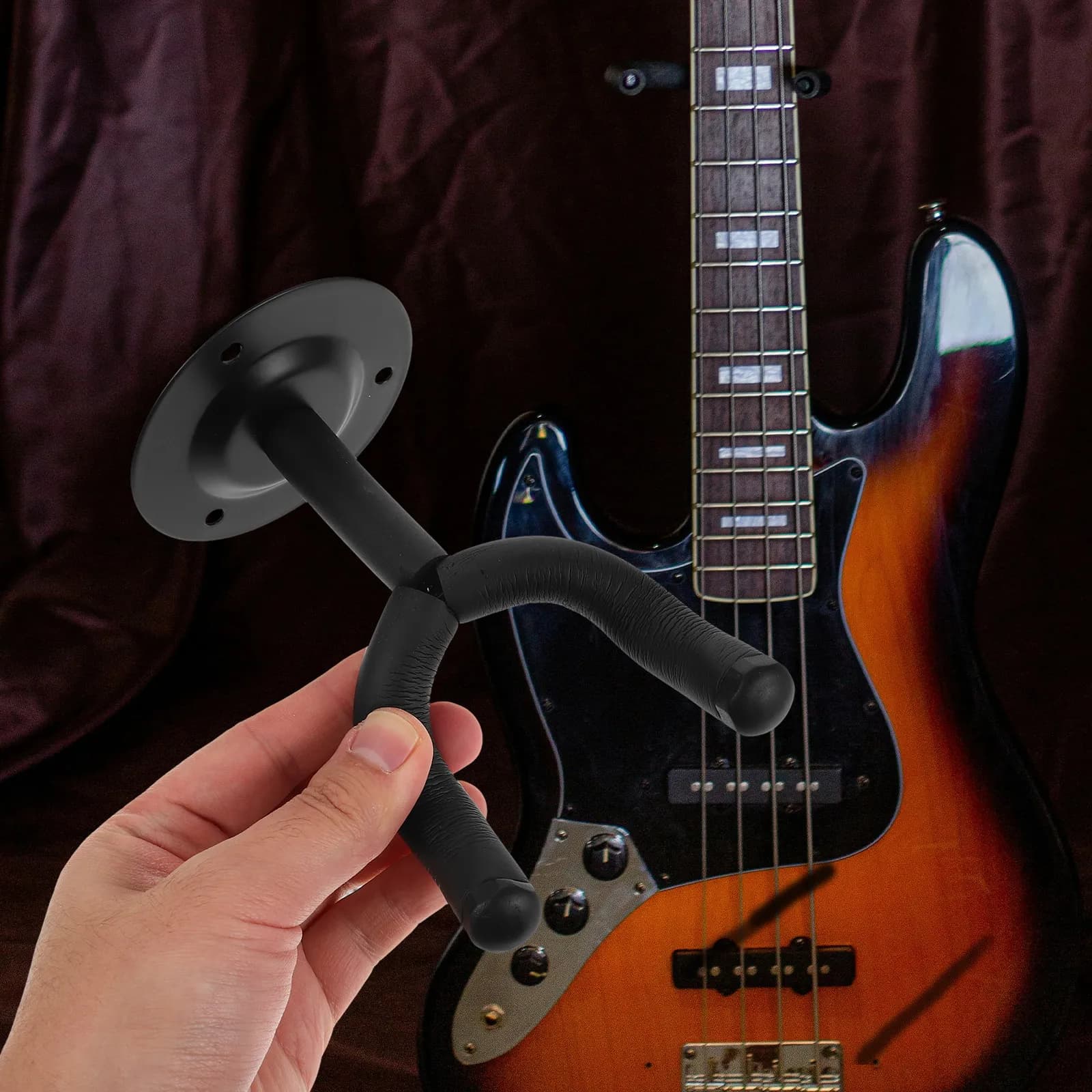 Sturdy Metal Guitar Wall Hanger Compatible with Guitars Ukuleles Violins Erhus Hulusi Pipa Modern Decorative Instrument Display