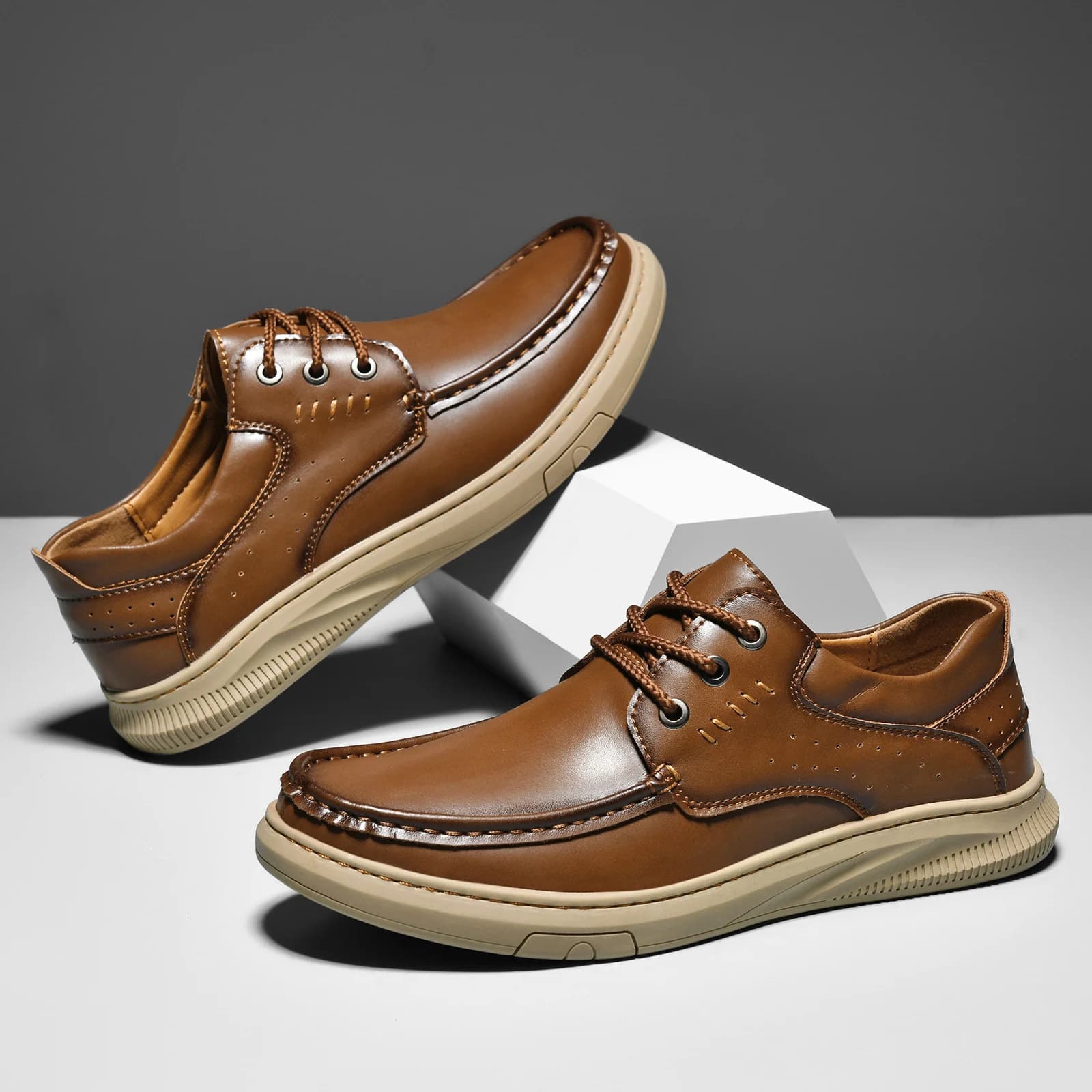Scarpe casual da uomo Four Seasons nuove scarpe da riunione d'affari in pelle suola morbida antiscivolo scarpe classiche in pelle Joker moda festa