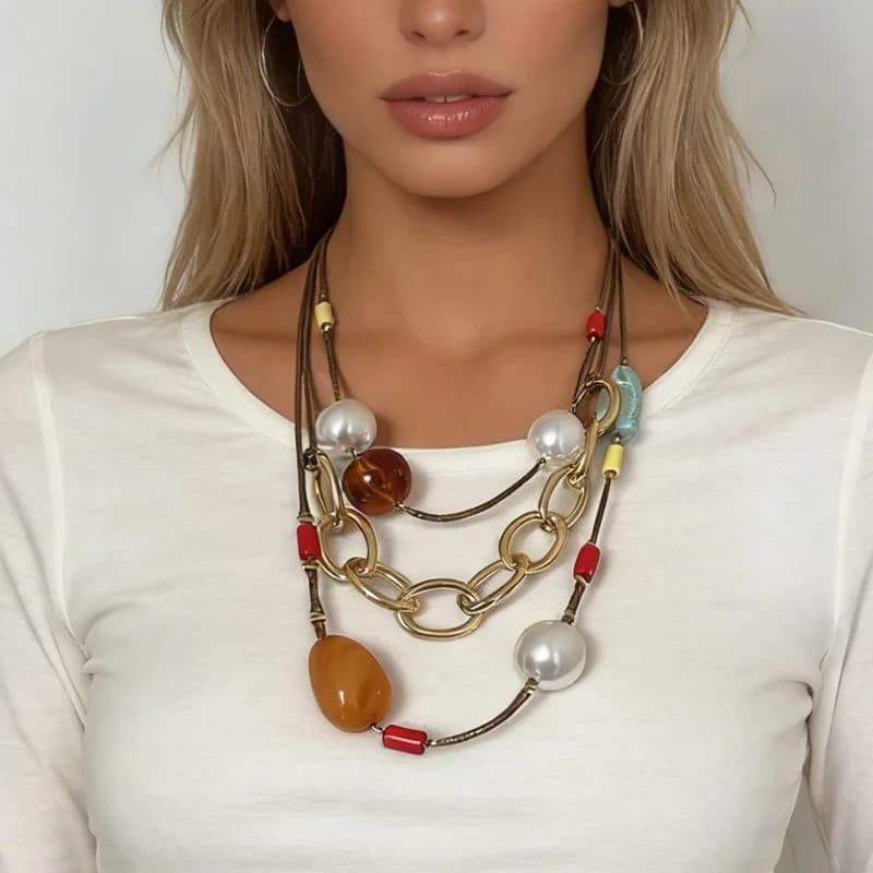 Collana Multistrato alla Moda con Perle Geometriche in Resina CCB e Corda in Pelle per Donne