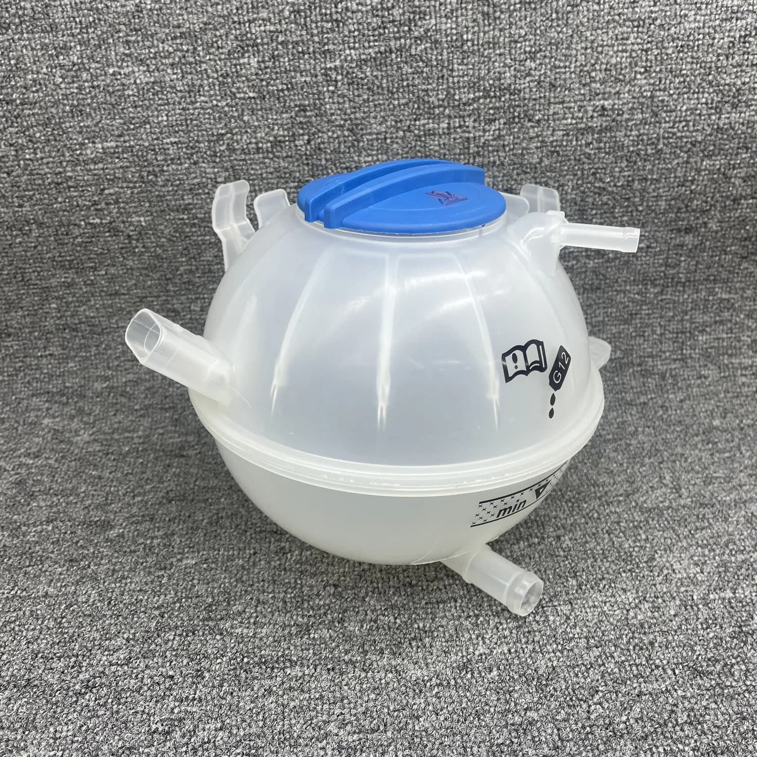 Refrigerant Liquid Expansion Tank for Audi A6, VW Tiguan, New Passat, Meyrle, Haier, Shuanglin, Shuangteng, CC, Golf 6