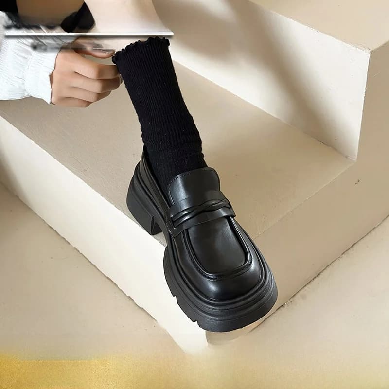 Mocassini da Donna con Tacco Spesso Stile Britannico Scarpe da Lavoro e Pendolarismo Primavera Autunno Nere alla Moda Punta Tonda Suola in Gomma