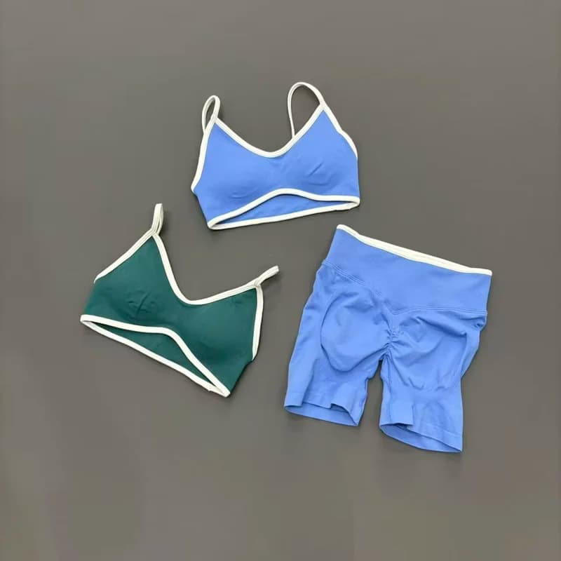 Completo Sportivo 2 Pezzi Ignite Sculpt: Reggiseno Scrunch e Pantaloncini Elastici ad Asciugatura Rapida per Yoga, Fitness, Ciclismo, Palestra e Corsa
