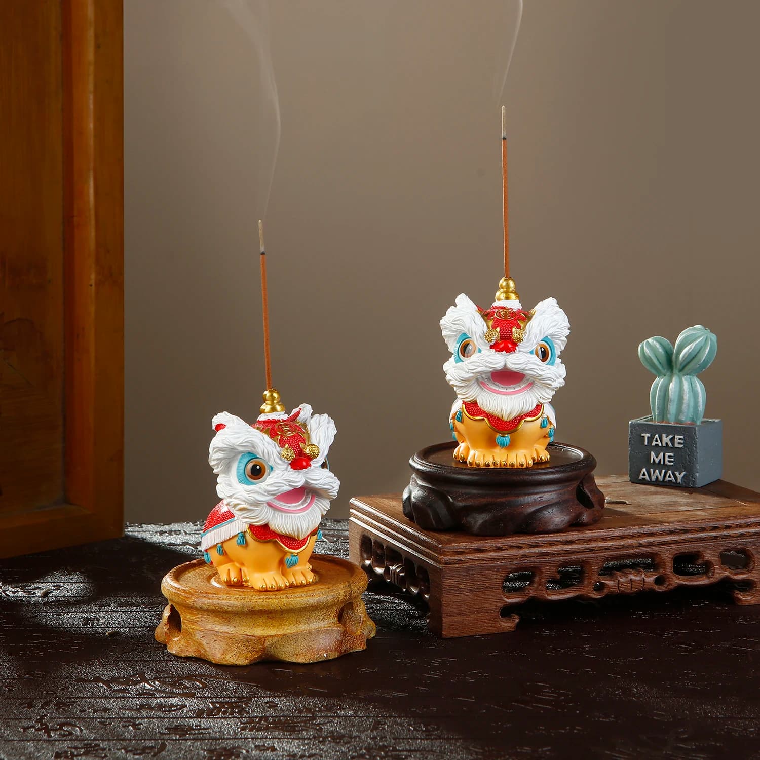 Portaincenso in resina con leone cinese per bastoncini Burne di incenso creativa con base in legno per decorazioni per la casa per la meditazione yoga