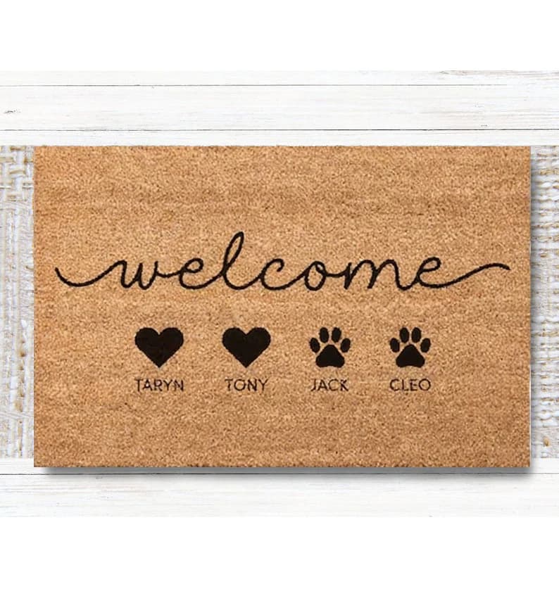 Tappetino Personalizzato per Famiglia e Animali Domestici, Idee Regalo per Amanti degli Animali, Regali di Benvenuto, Regalo per Bambini, Ornamento per Porta di Casa