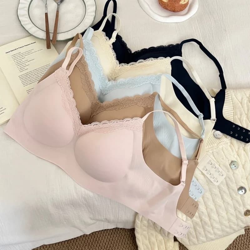 Women Wireless Bra Lace Decor V Neck Fixed Pad Seamless Brassiere Soft Adjust Straps Everyday Underwear Ladies Intimates M-XXL