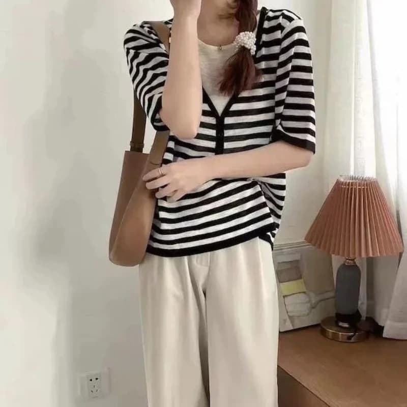 Thin Perspective Tops Knitted Women Tshirts Two Fake Pieces Splicing V-neck Breathable Button Korean Short Sleeves Casual Tee