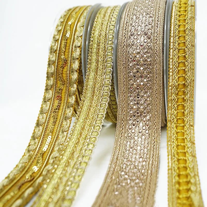 Nastro in pizzo con filo dorato, ricamo per abbigliamento in stile etnico, tessuto con paillettes, accessori jacquard, 1 metro