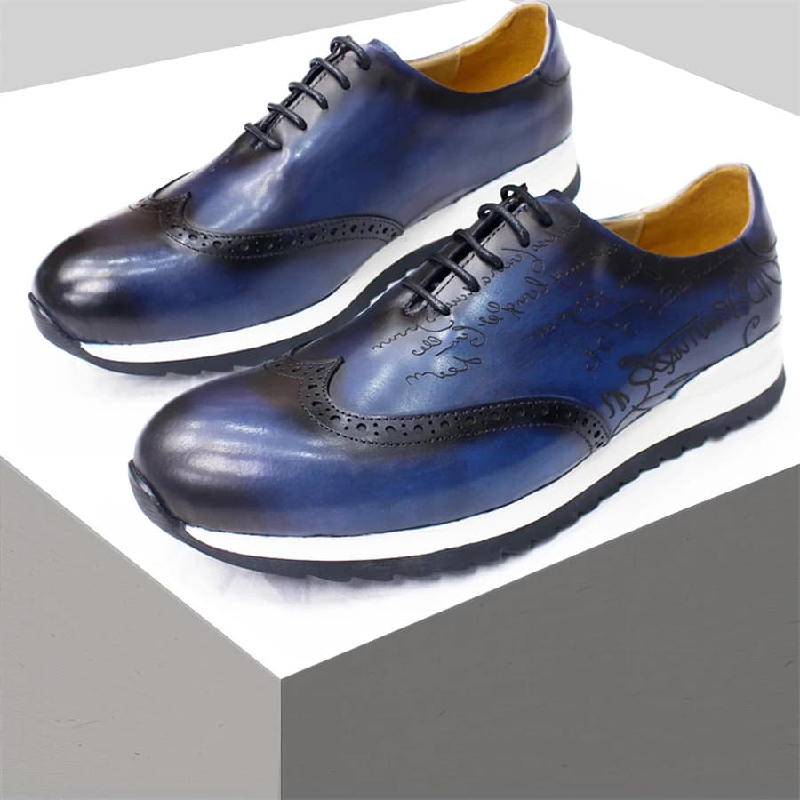 Scarpe fatte a mano in pelle di fascia alta, scarpe casual con lacci che aumentano l'altezza, scarpe da uomo eleganti e comode da ufficio