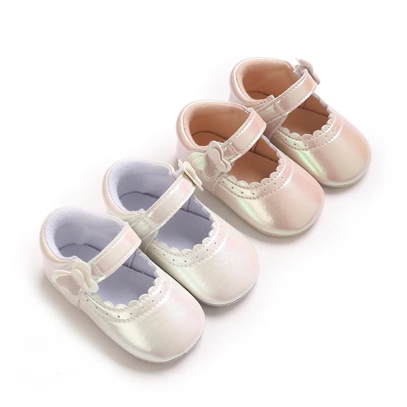 Cute and fresh butterfly baby sandals for girls aged 3-13 months in summer