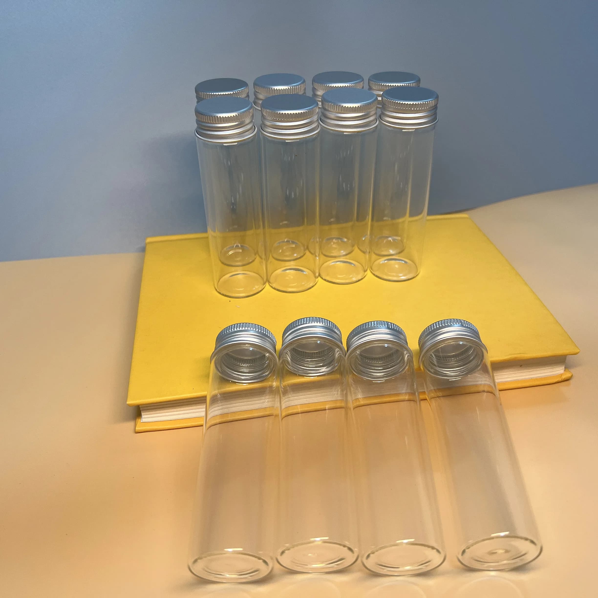 12/21 Pezzi Provette in Vetro da 50ml con Tappi in Alluminio 30x100mm, Bottiglie Sigillate per Messaggi d'Amore, Pergamene dei Desideri, Etichette Fai-da-Te, Contenitori per Spezie