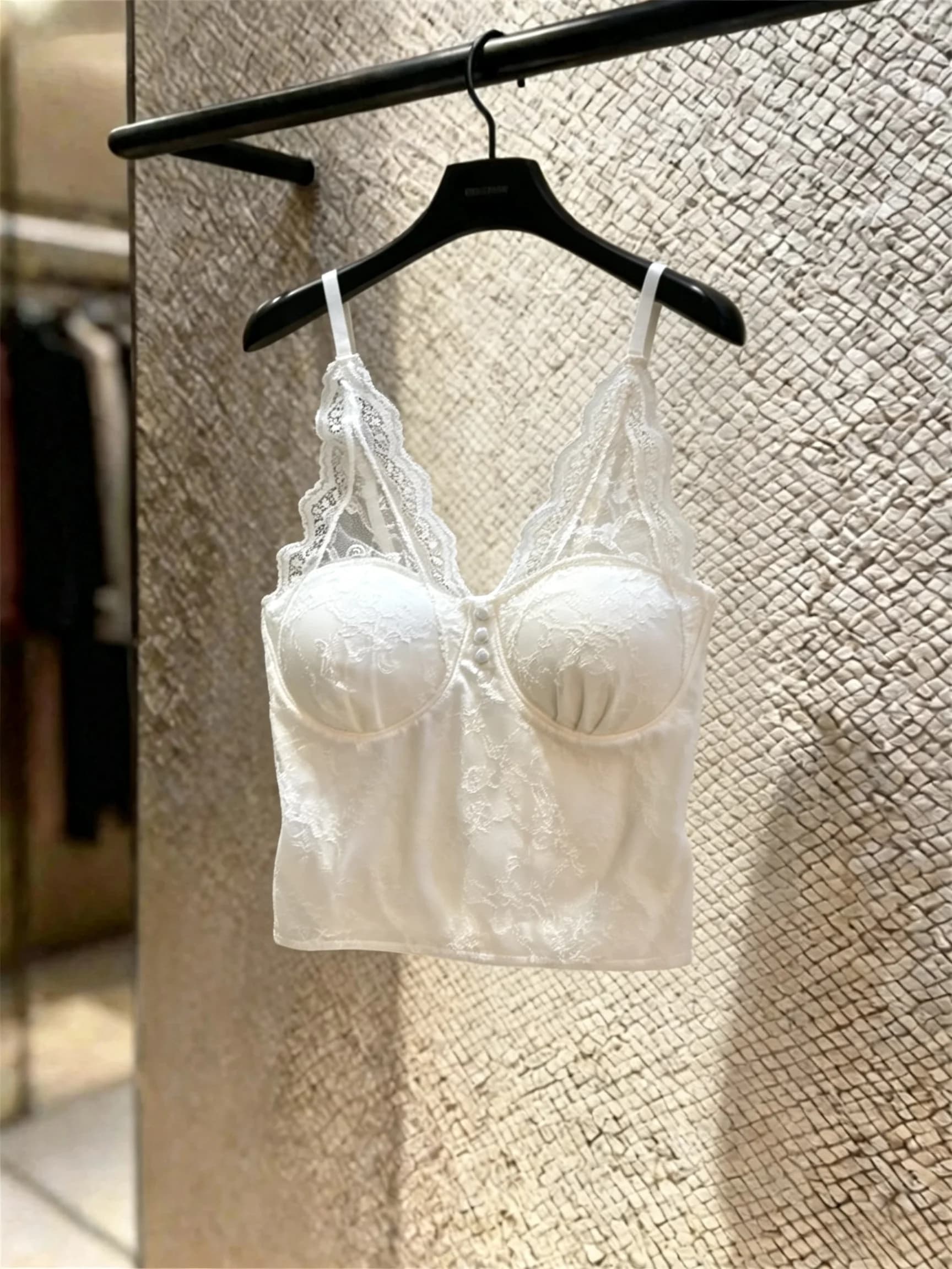 High-End Women's Lace V-Neck Strap Vest Sexy with Chest Pad Beautiful Back Tube Top Short Length Inner Wear Summer 2026