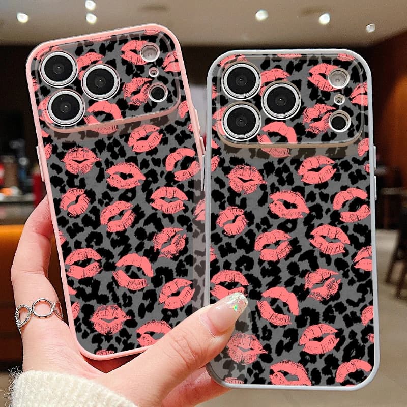 Custodia Magnetica per iPhone con Stampa Labbra Rosa per iPhone 17 Pro Max 16 15 14 13 Pro Max, Compatibile con Ricarica Wireless MagSafe, Cover Posteriore Rigida in PC