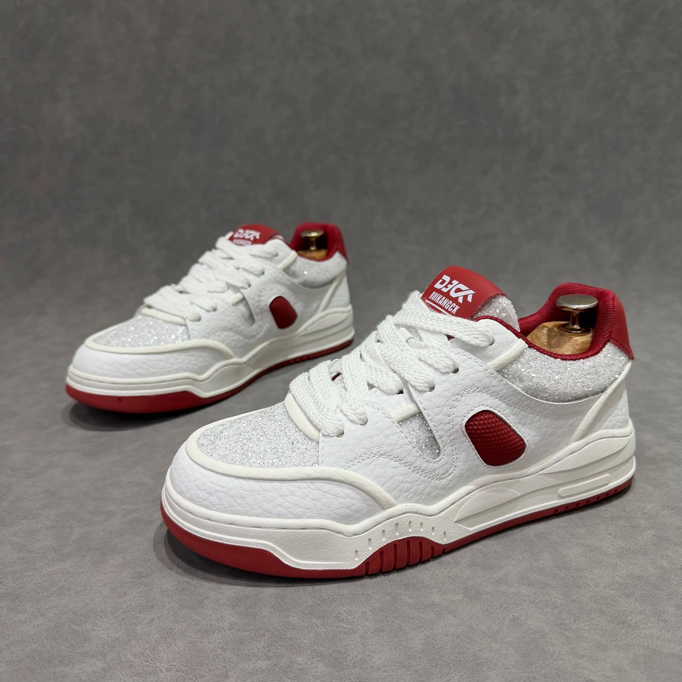 Nuove Scarpe da Uomo Stile Harajuku, Sneakers Traspiranti, Calzature Sportive, Scarpe da Corsa e Basket