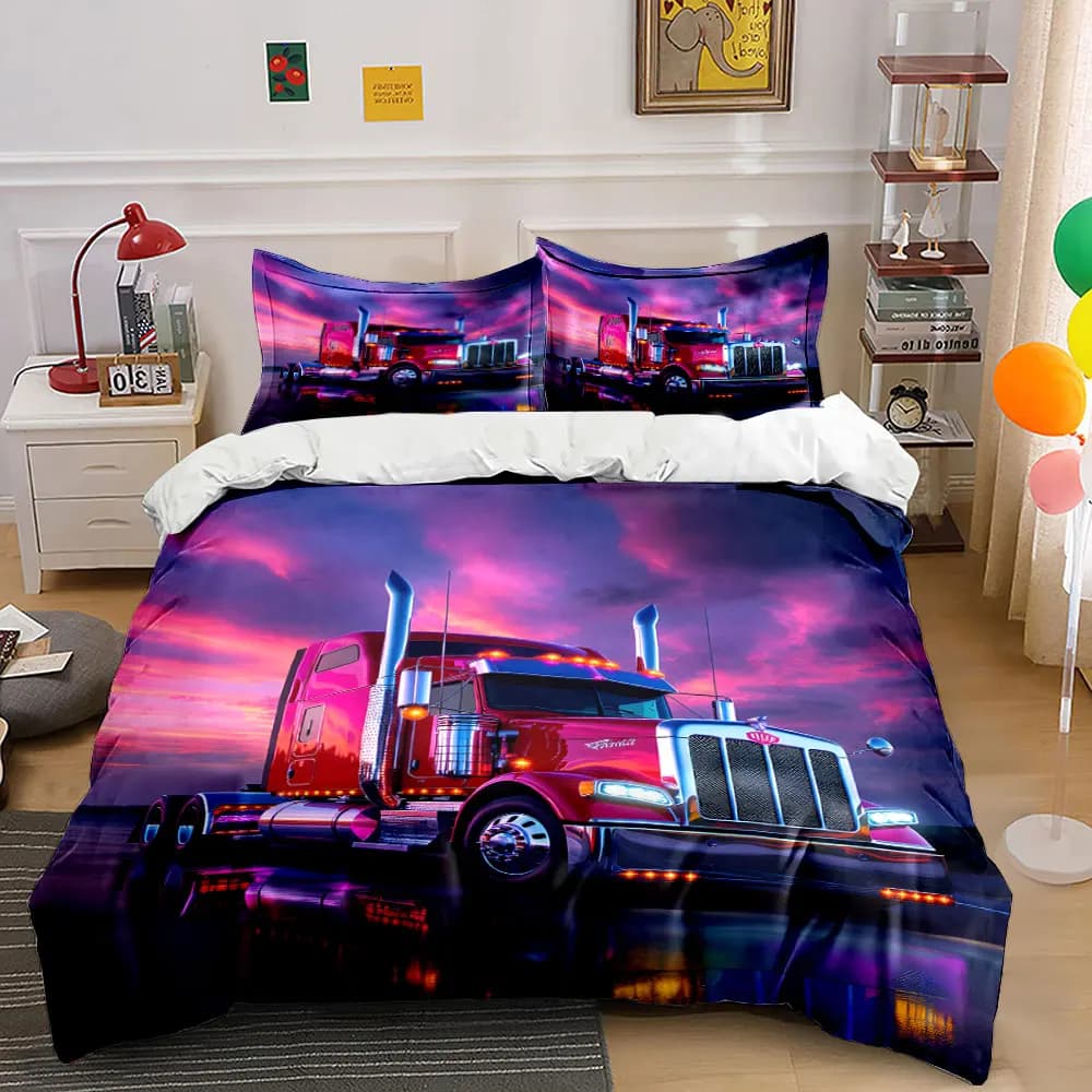 Camion rosso sotto un cielo al tramonto da sogno. Set di biancheria da letto con copripiumino morbido e confortevole, include 1 copripiumino e 2 federe.