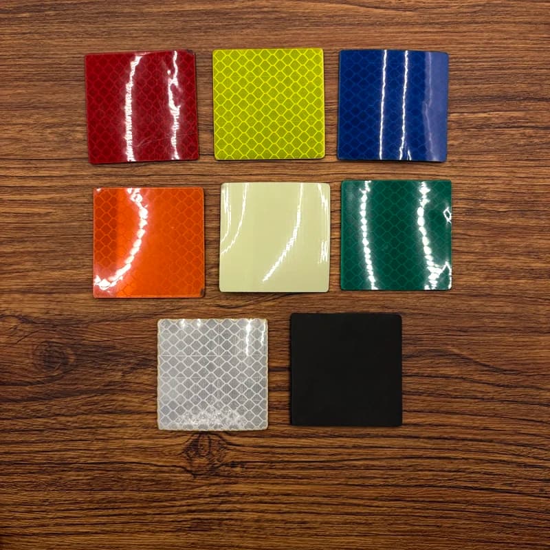 Adesivo Laser Riflettente a Motivo Quadrato, Luminoso, Inciso con Patch Personalizzata Creativa per Petto, con Retro a Strappo, Adatto per Borse, Zaini, Gilet e Toppe Ricamate per Abbigliamento