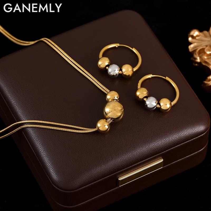 GANEMLY Orecchini con collana di sfere di perline in acciaio inossidabile 316L per le donne Regalo per feste di moda Set di gioielli impermeabili placcati in oro 18 carati