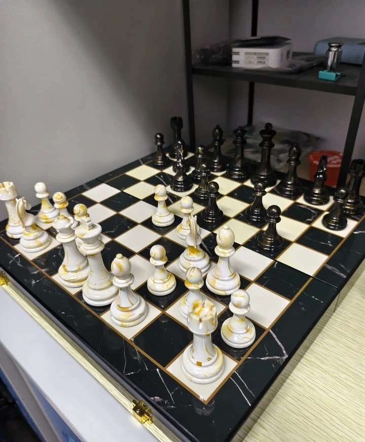 Portable Gift Box Series - Premium Piano Lacquer Emphasis Chess Set - Adult Pro Championship Standard