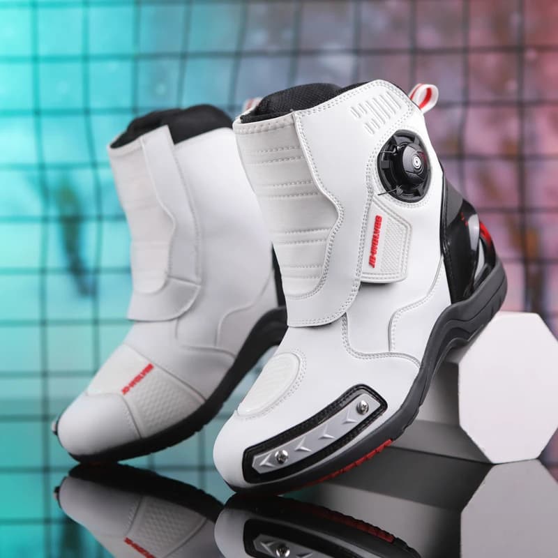 Black Motorcyclist Boots Leather Men Motorcycle Supplies Retro Motorcycle Shoes Motocross Boots Waterproof Urban Riding Shoes