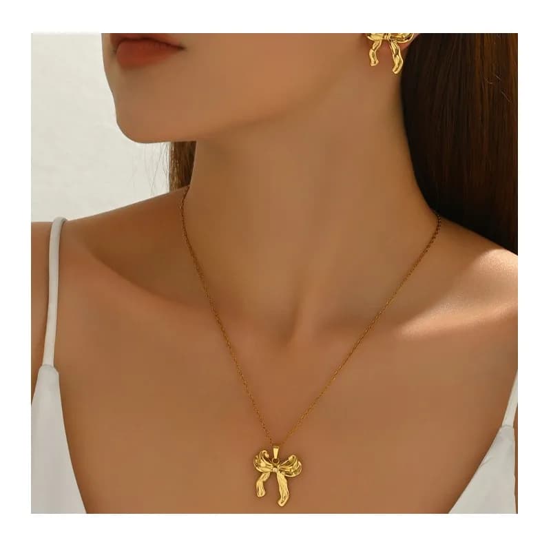 Set di Gioielli da Donna in Vendita, Collana con Ciondolo dal Design Geometrico a Fiocco, Orecchini Versatili